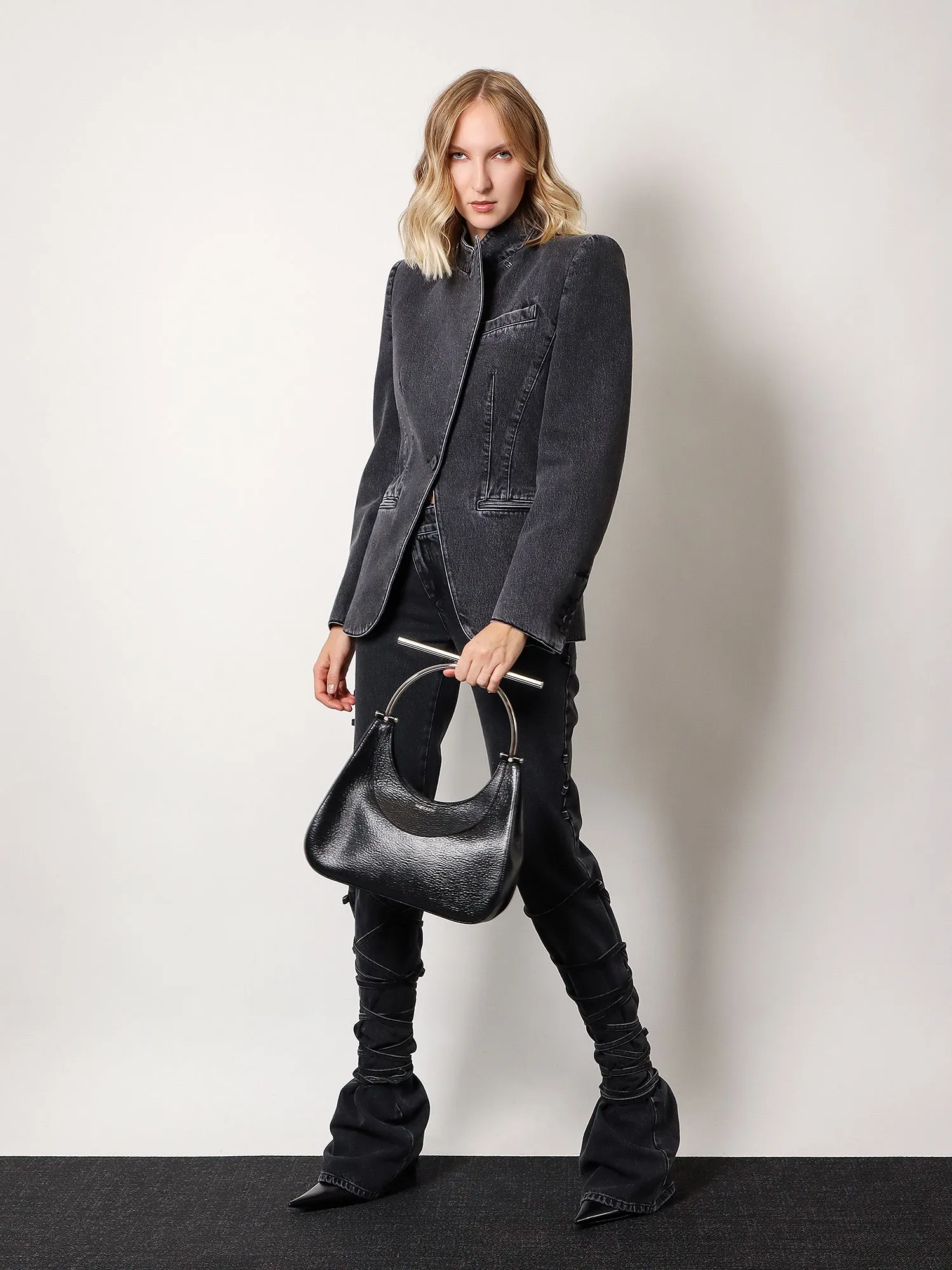 Alexander Mcqueen Women Alexander Mcqueen Black Handbags