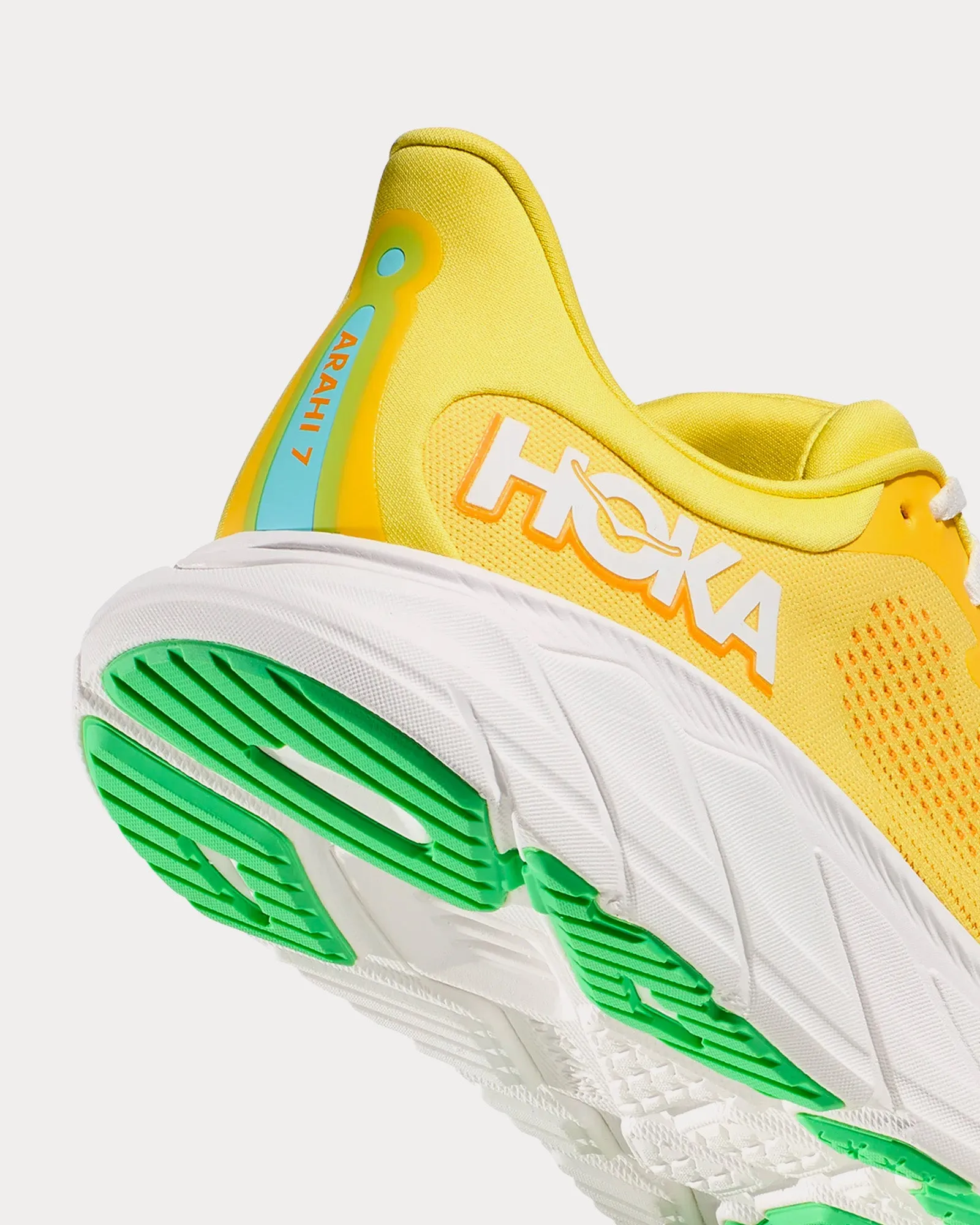 Arahi 7 Lemonade / Solar Flare Running Shoes