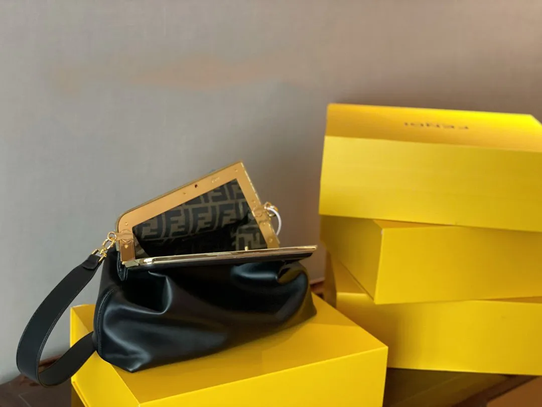 Designer Handbags FD 199