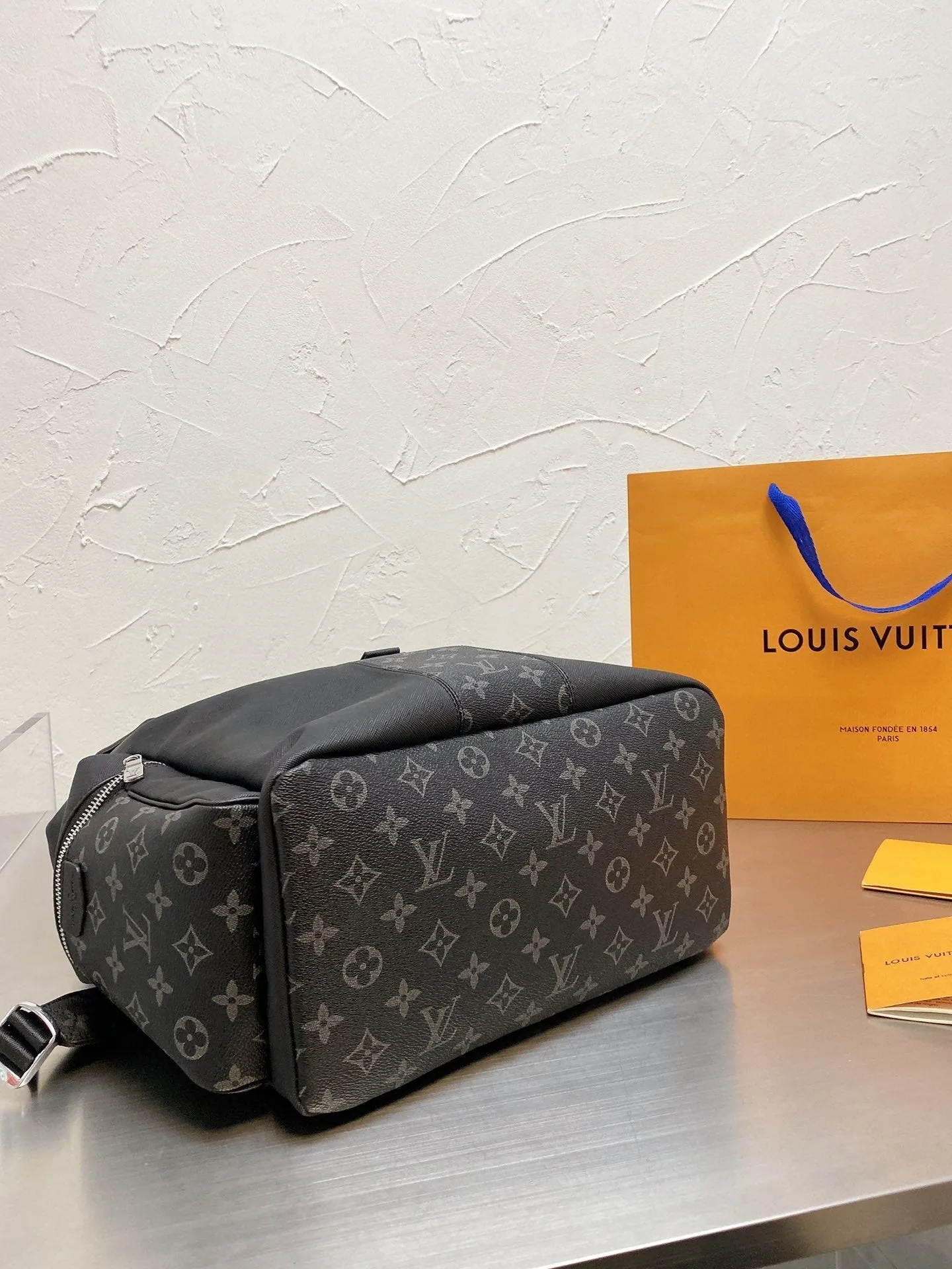 Designer Handbags LN 078