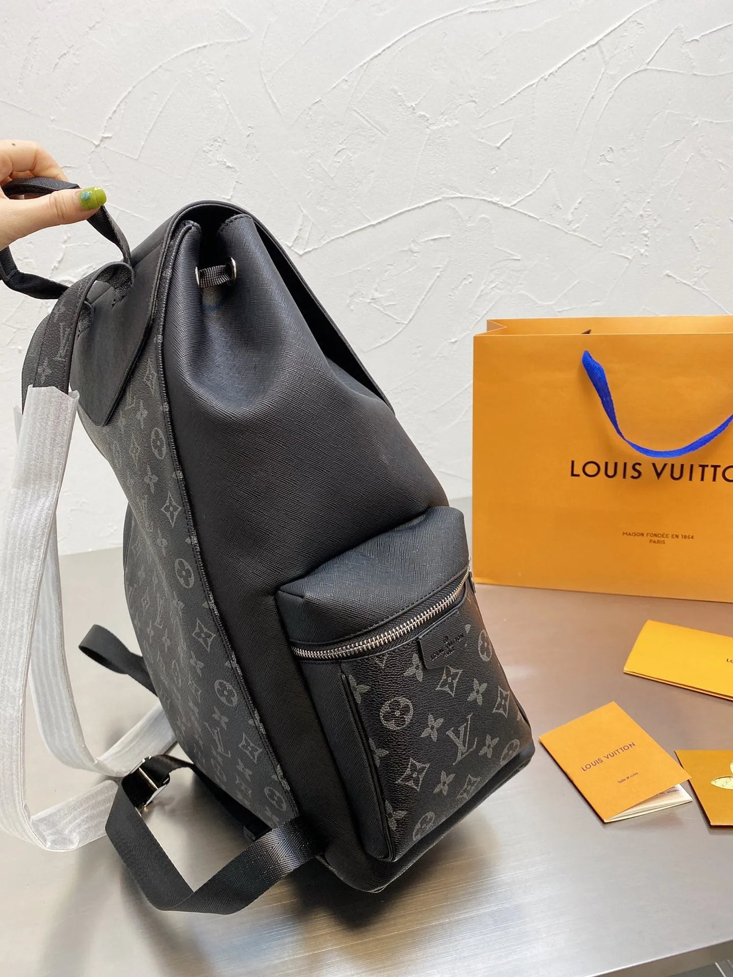 Designer Handbags LN 078