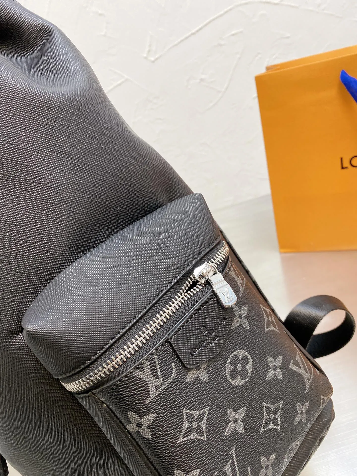 Designer Handbags LN 078