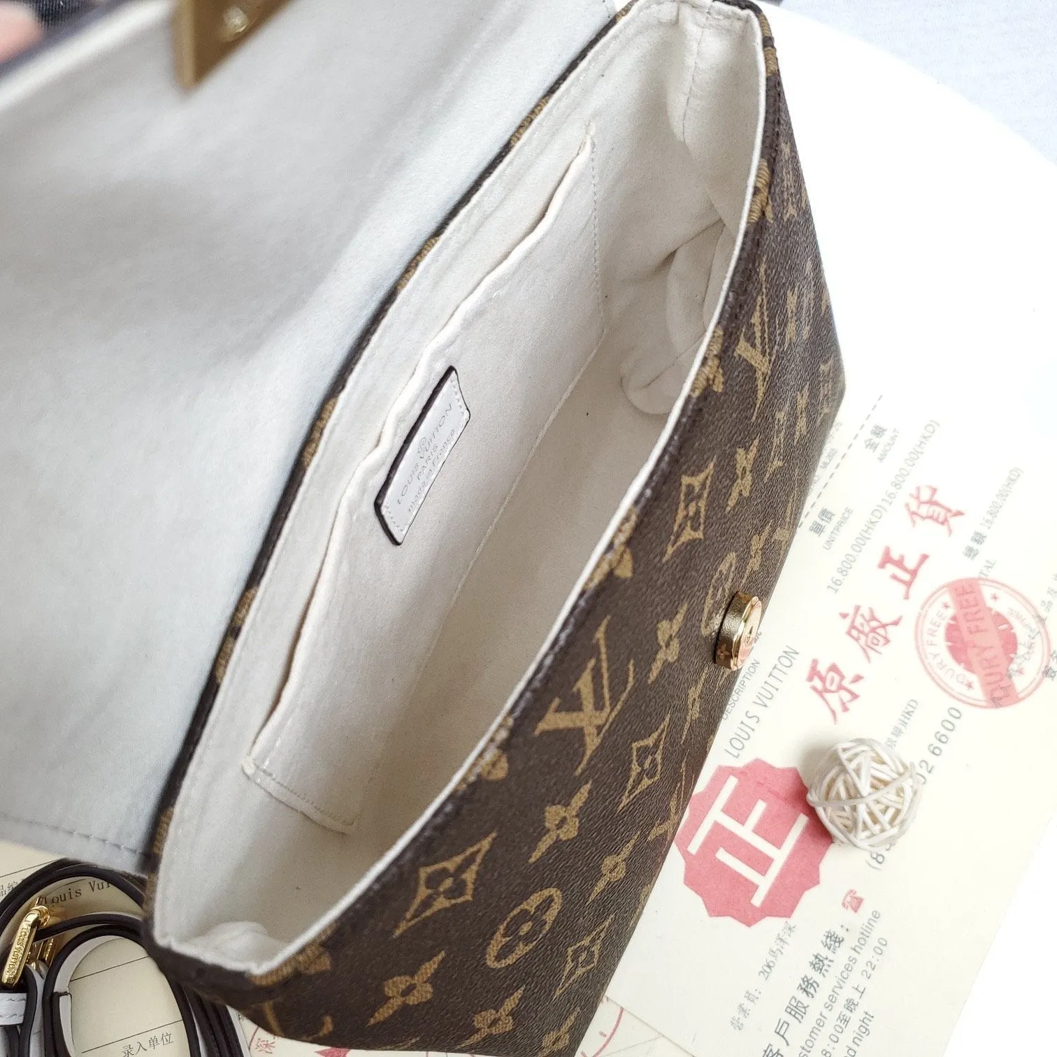 Designer Handbags LN 216